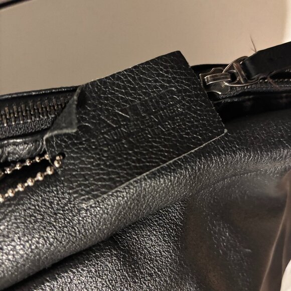 $400 Danier Leather Briefcase / Satchel / Messenger bag - Picture 9 of 9